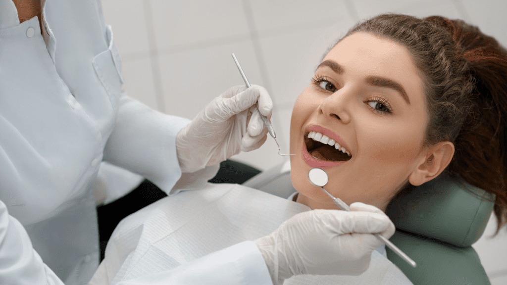 How to Clean the Tongue – Contact a Dentist