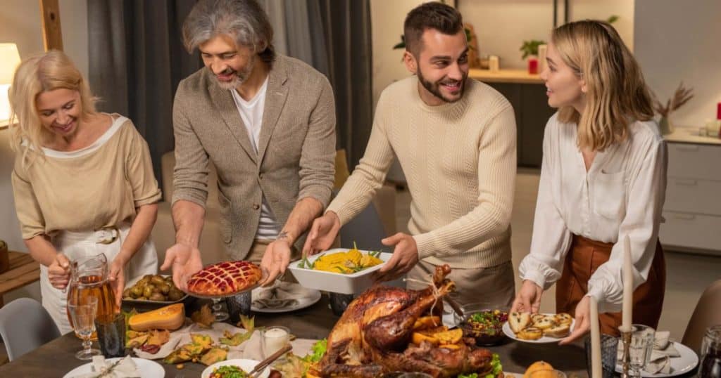 5 Unique Turkey Recipes for Thanksgiving Night